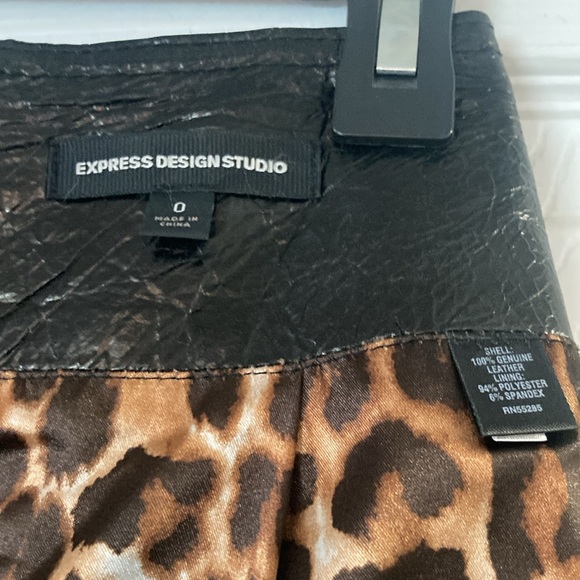 Leather miniskirt size: 0 - Picture 7 of 7